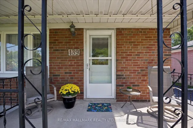 139 Elinor Ave, Toronto 4