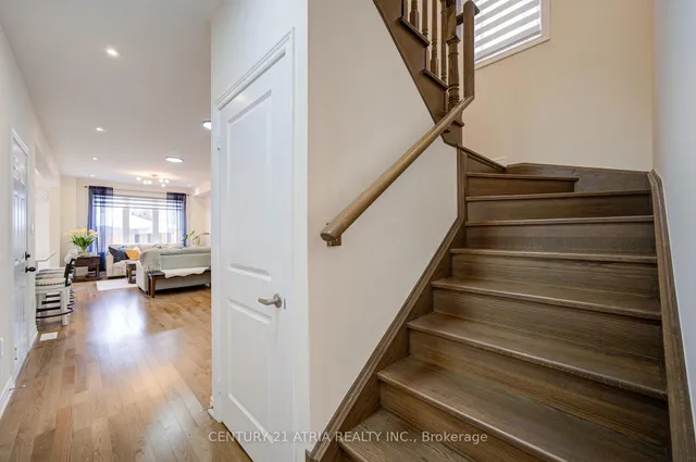 1304 Klondike Dr, Oshawa 5