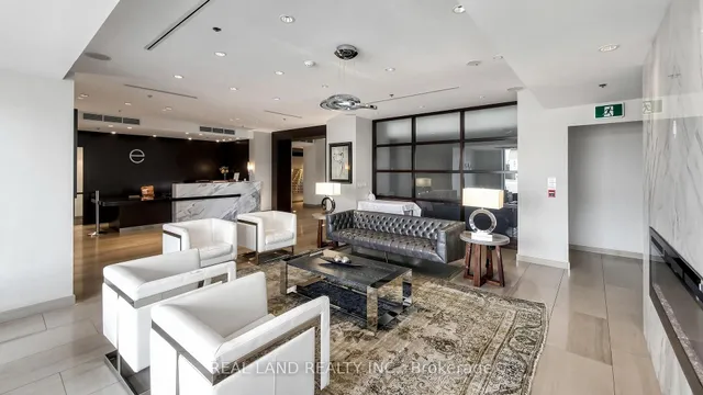 38 Lee Centre Dr #1809, Toronto 2