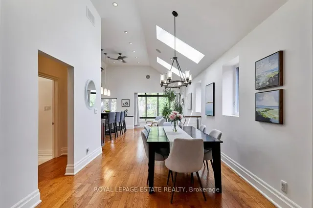 10 Queensgrove Rd, Toronto 5