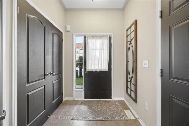 85 Lander Cres, Clarington 3