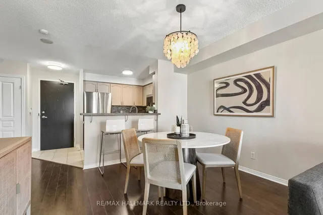 1733 Queen St #418, Toronto 5