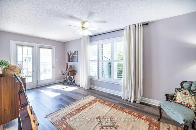 4 Birch Tree Lane, Clarington 4