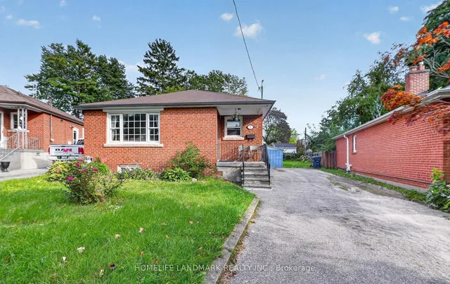 7 Baudina Cres, Toronto 5