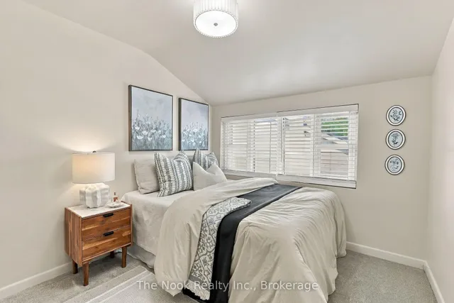 706 Stone St, Oshawa 5