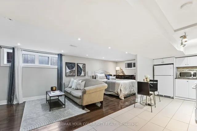 23 Penetang Cres, Toronto 4