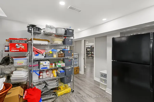 22 Horseshoe Dr, Whitby 2