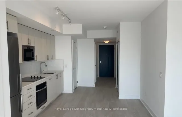 2545 SIMCOE St #2615, Oshawa 5