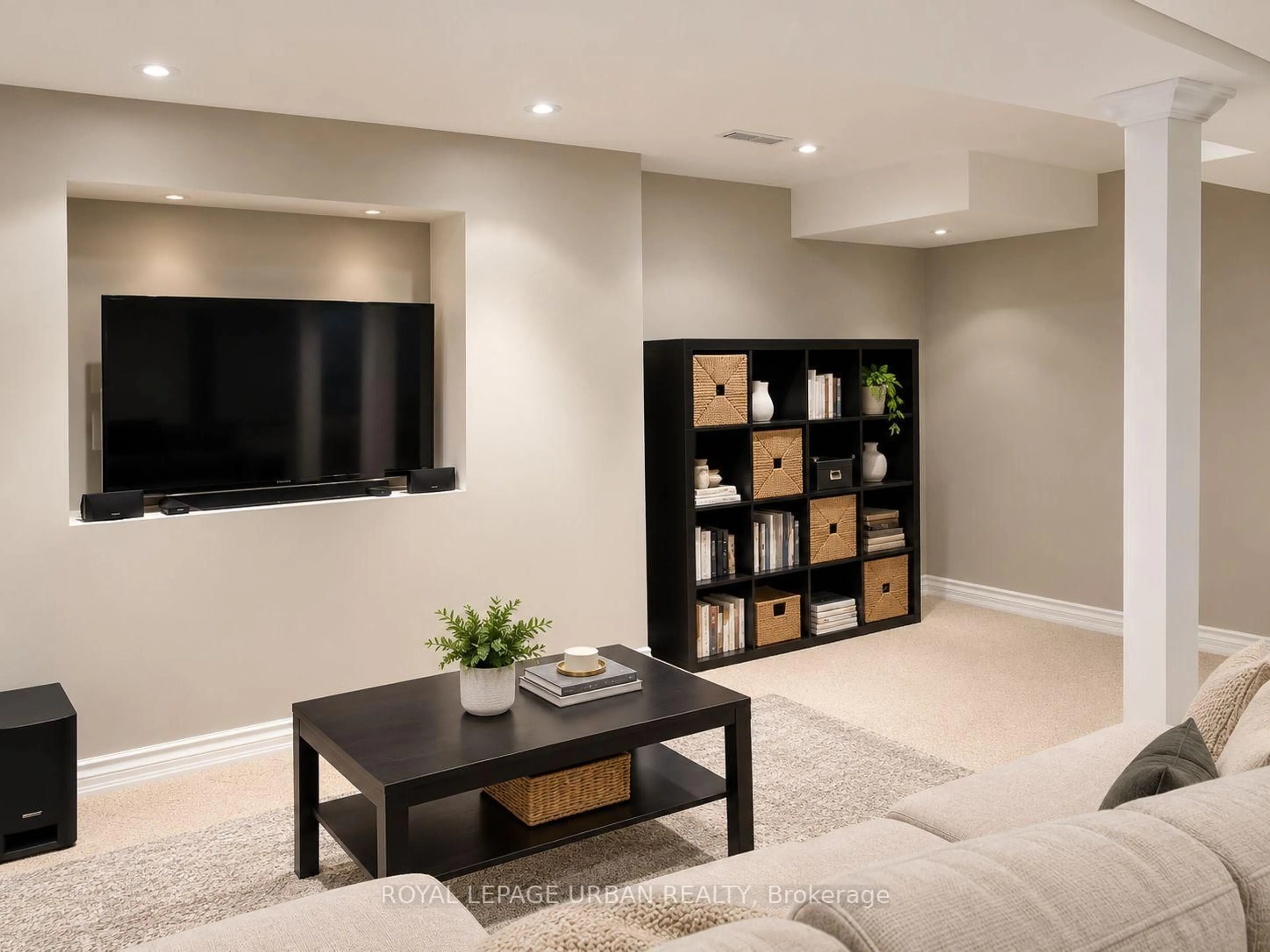 trreb/IMG-E13786046_1fdde132-844f-46d9-81ef-8d7c40c86e8a-l.jpg