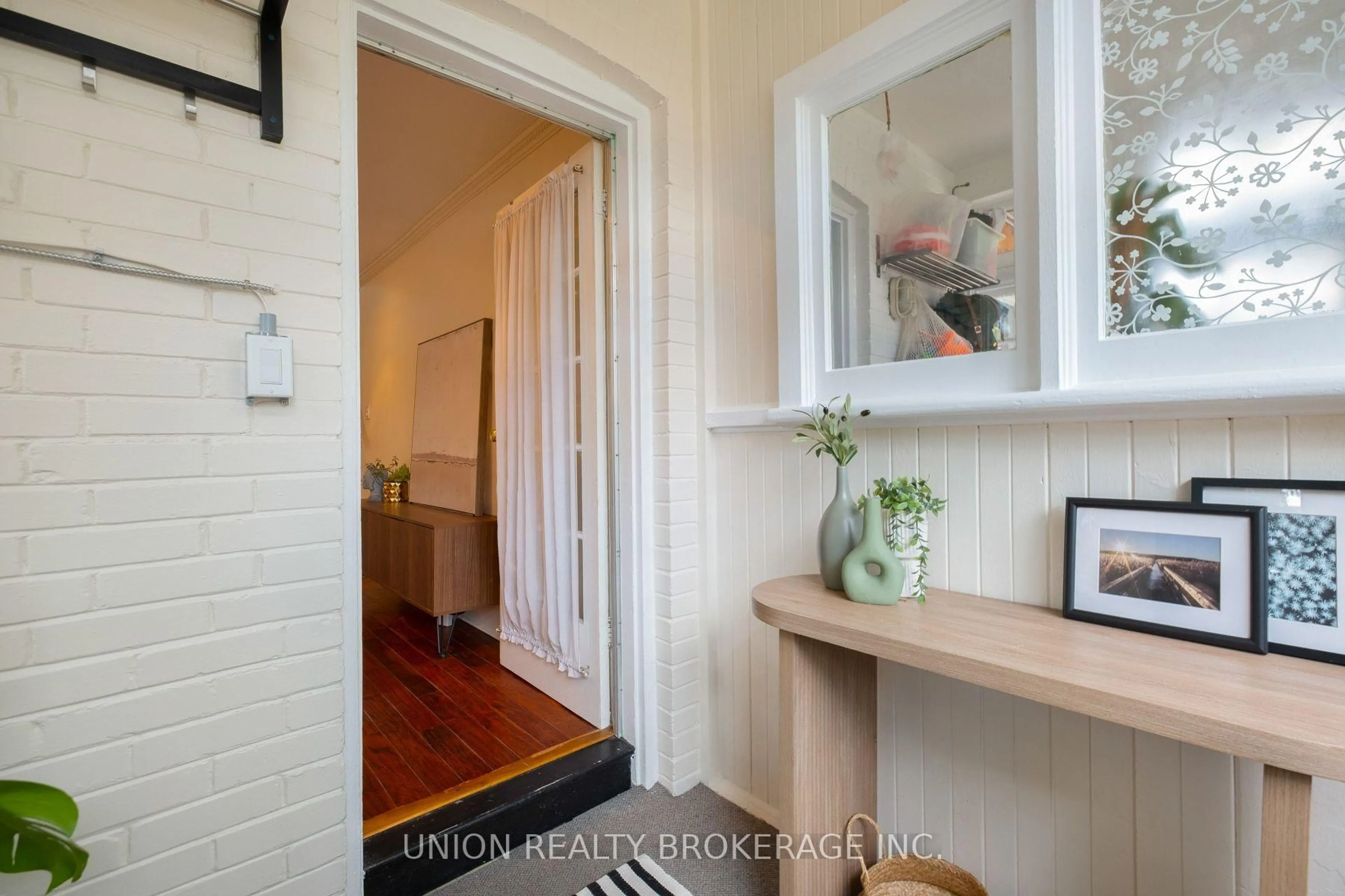 trreb/IMG-E13787696_8c8041c9-e271-4255-ae2d-d7eedfab73e5-l.jpg