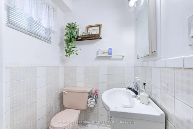 1024 Bridletowne Circ, Toronto 5