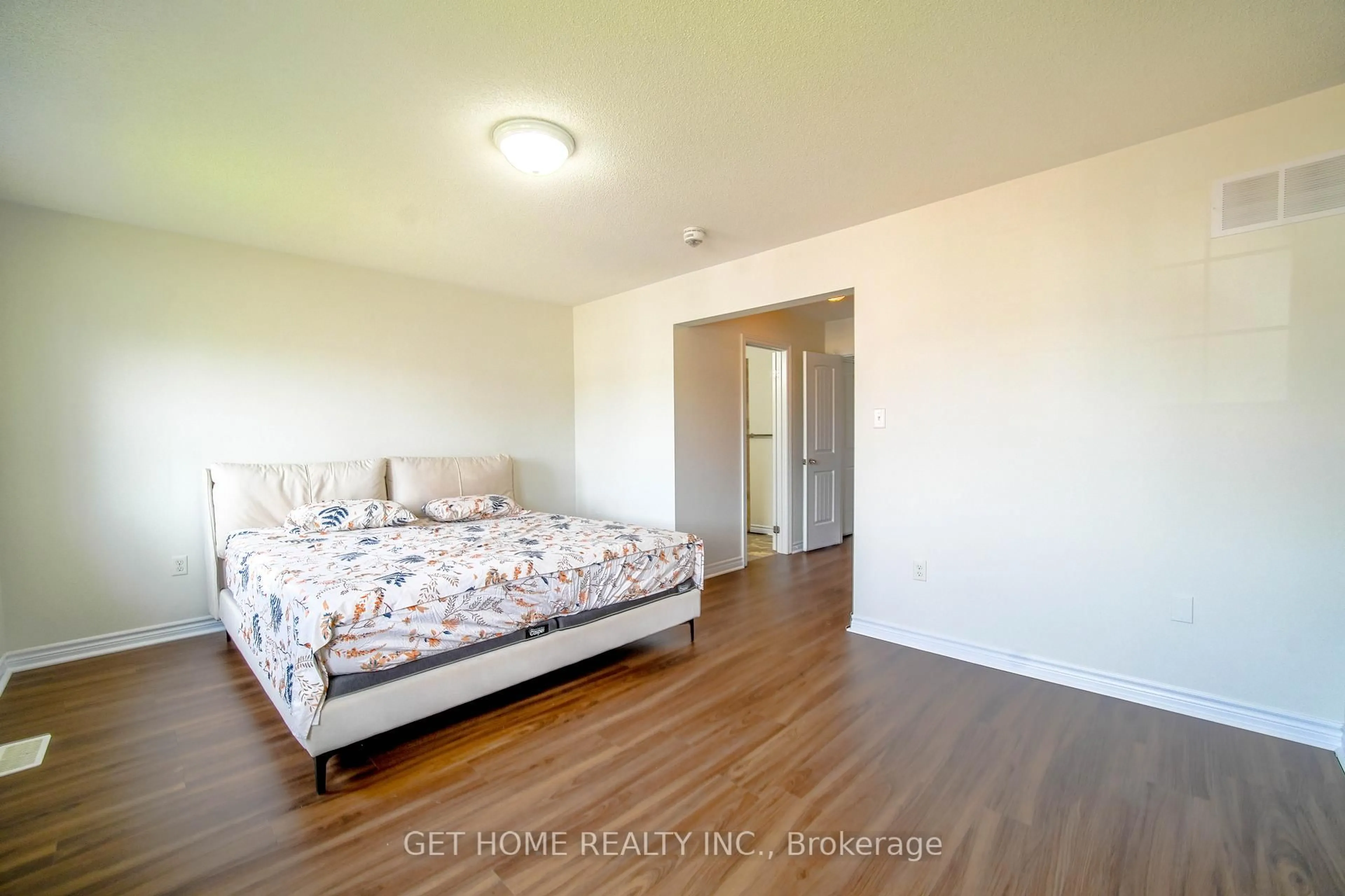 trreb/IMG-E13789116_3d996bbd-2421-4341-ac94-d476190d3bf9-l.jpg