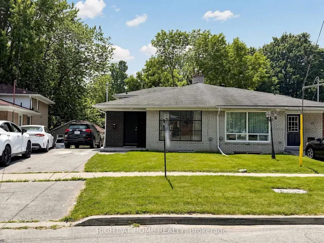 65 Darlingside Dr, Toronto 3