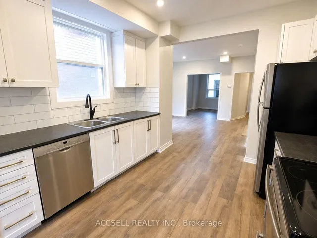 325 Greenwood Ave, Toronto 3