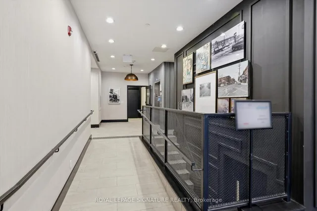 899 Queen St #503, Toronto 4