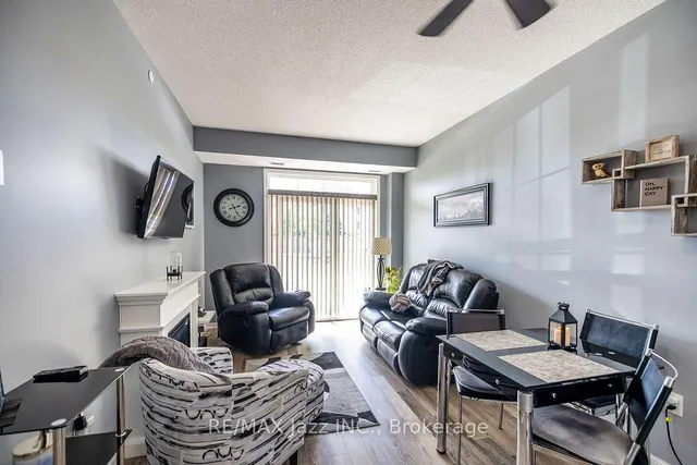84 Aspen Springs Dr #116, Clarington 5