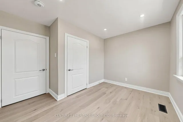 48 Kecala Rd, Toronto 3