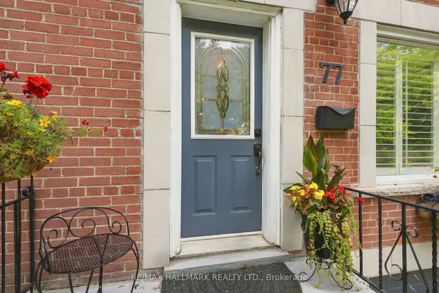 77 Glen Davis Cres, Toronto 3