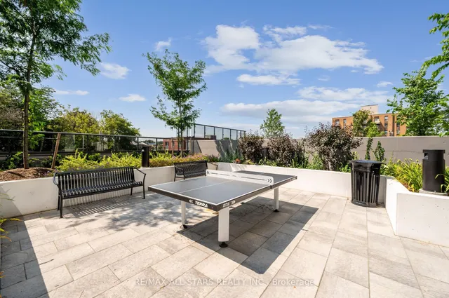 286 Main St #408, Toronto 5