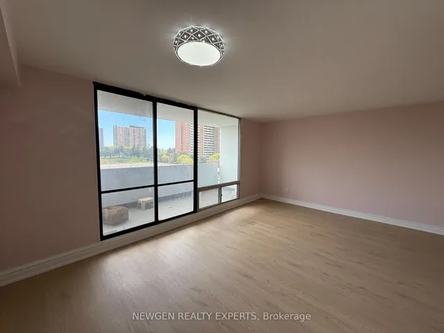 3 Massey Sq #502, Toronto 5