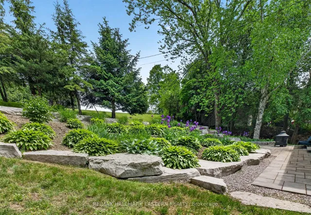 4796 Thornton Rd, Oshawa 5
