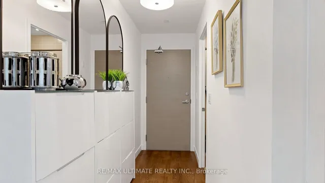 2055 Danforth Ave #404, Toronto 4