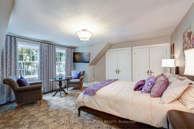 20 Taylor Dr, Toronto 5