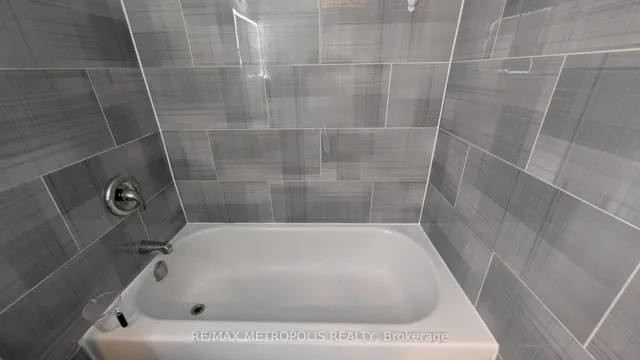 5 Massey Sq #607, Toronto 5