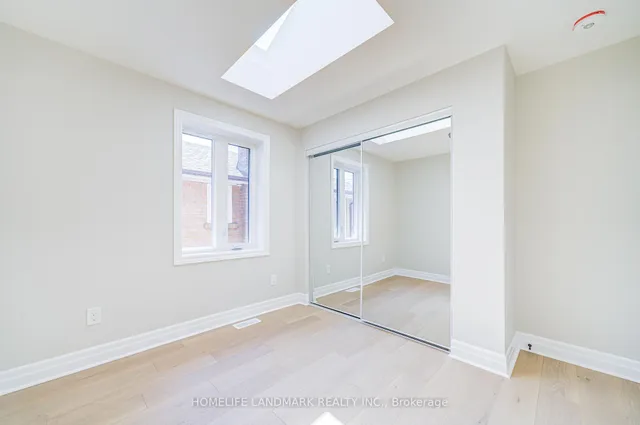 64 Laurel Ave, Toronto 3