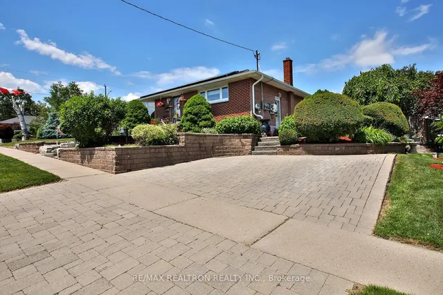 744 Shelley Ave, Oshawa 2
