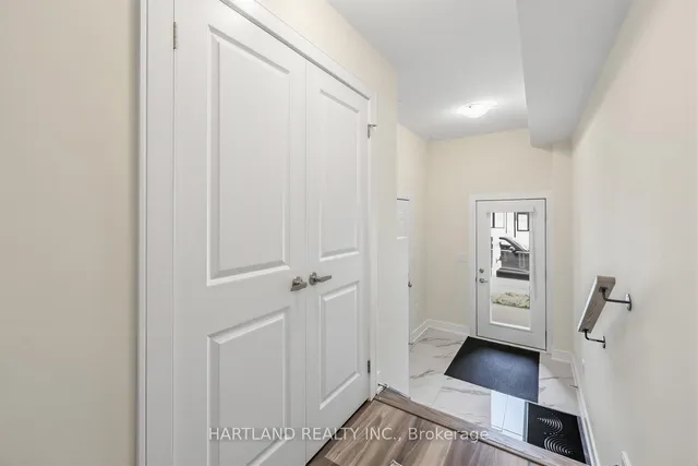 1695 Dersan St #405, Pickering 2