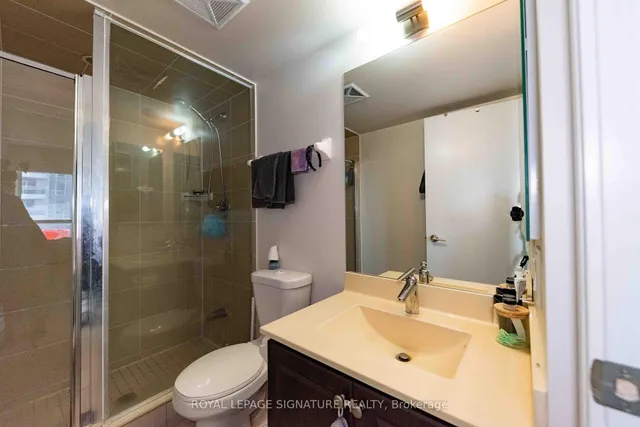 135 Village Green Sq #1423, Toronto 3