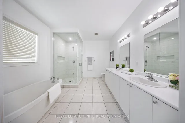 82 Closson Dr, Whitby 5
