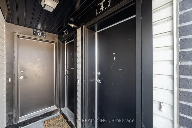 235 Mclevin Ave #4, Toronto 3