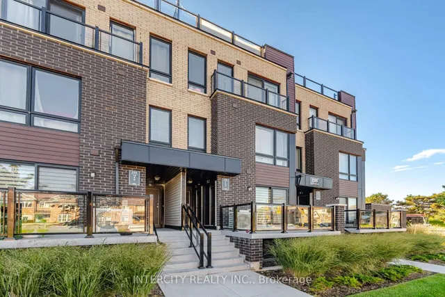235 Mclevin Ave #4, Toronto 2