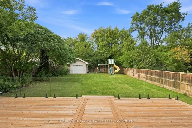 816 Sheppard Ave, Pickering 3