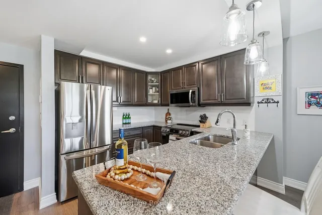 21 Brookhouse Dr #106, Clarington 4
