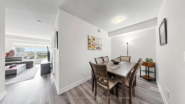 151 Village Green Sq #1005, Toronto 5