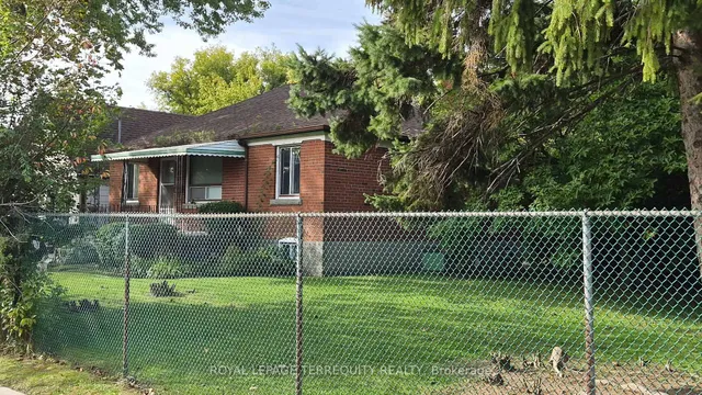 228 South Woodrow Blvd, Toronto 5