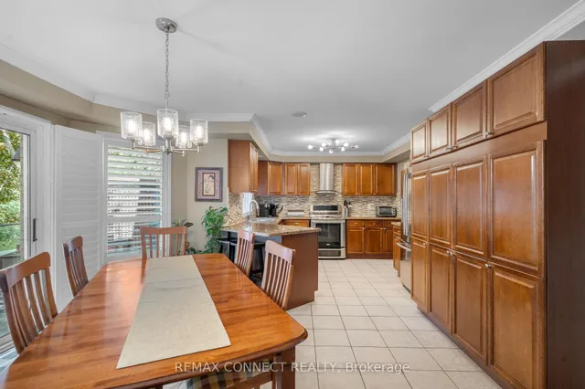 11 Mcneilage Crt, Ajax 2