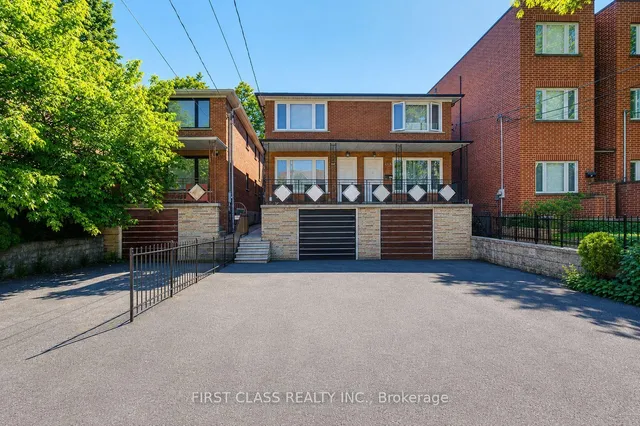 427 Leslie St, Toronto 2