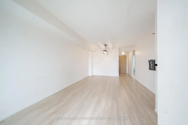 5800 Sheppard Ave #316, Toronto 4