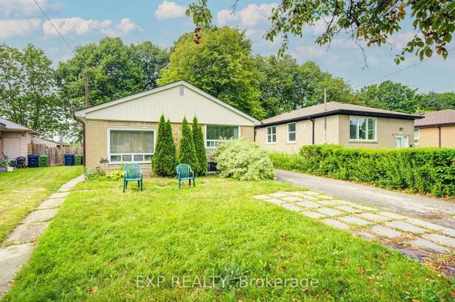 176 Sedgemount Dr, Toronto 3