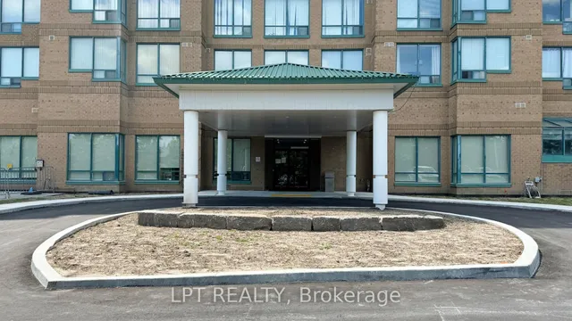 711 Rossland Rd #505, Whitby 4