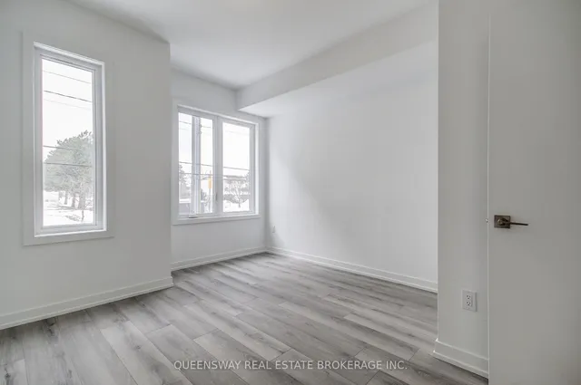 3079 pharmacy Ave #28, Toronto 5