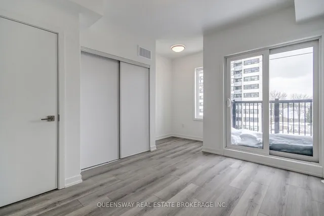 3079 pharmacy Ave #28, Toronto 4