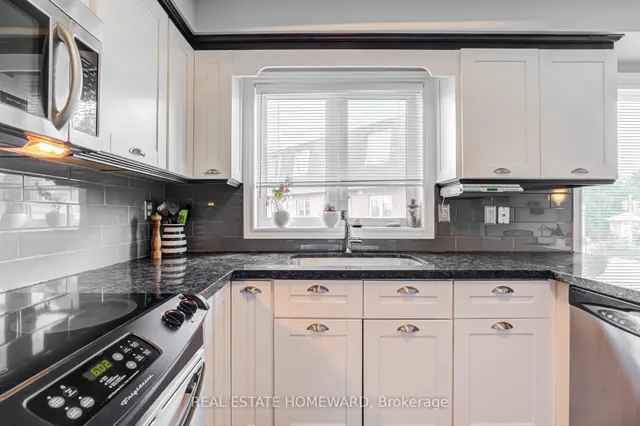 5A Falmouth Ave, Toronto 3