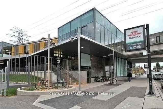 5 Massey Sq #215, Toronto