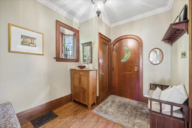 46 Connaught St, Oshawa 3