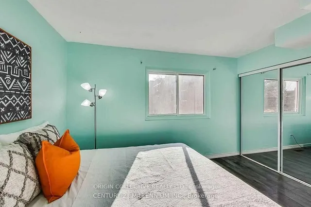 20 Hainford St #19, Toronto 5